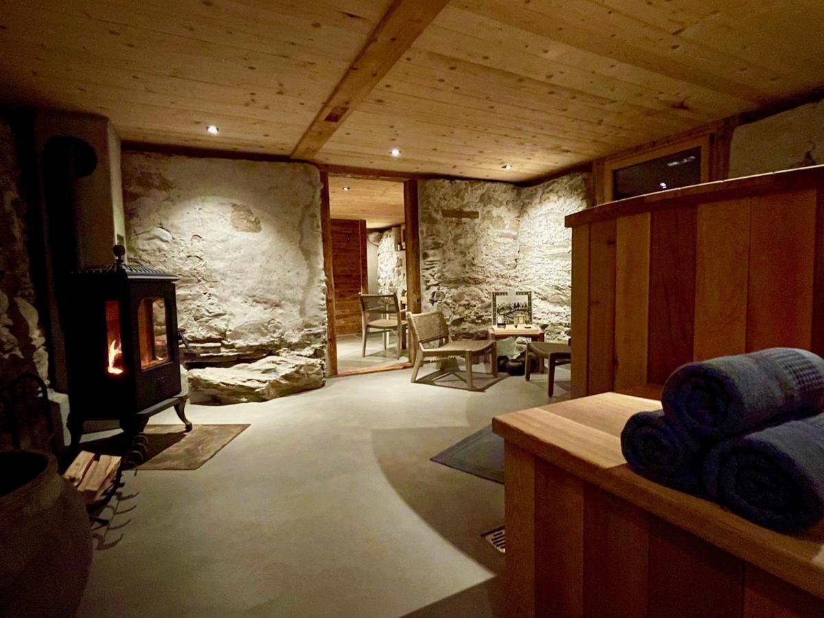 Alpen Charme - Chalet D'Hotes Et Spa Gsteig Esterno foto