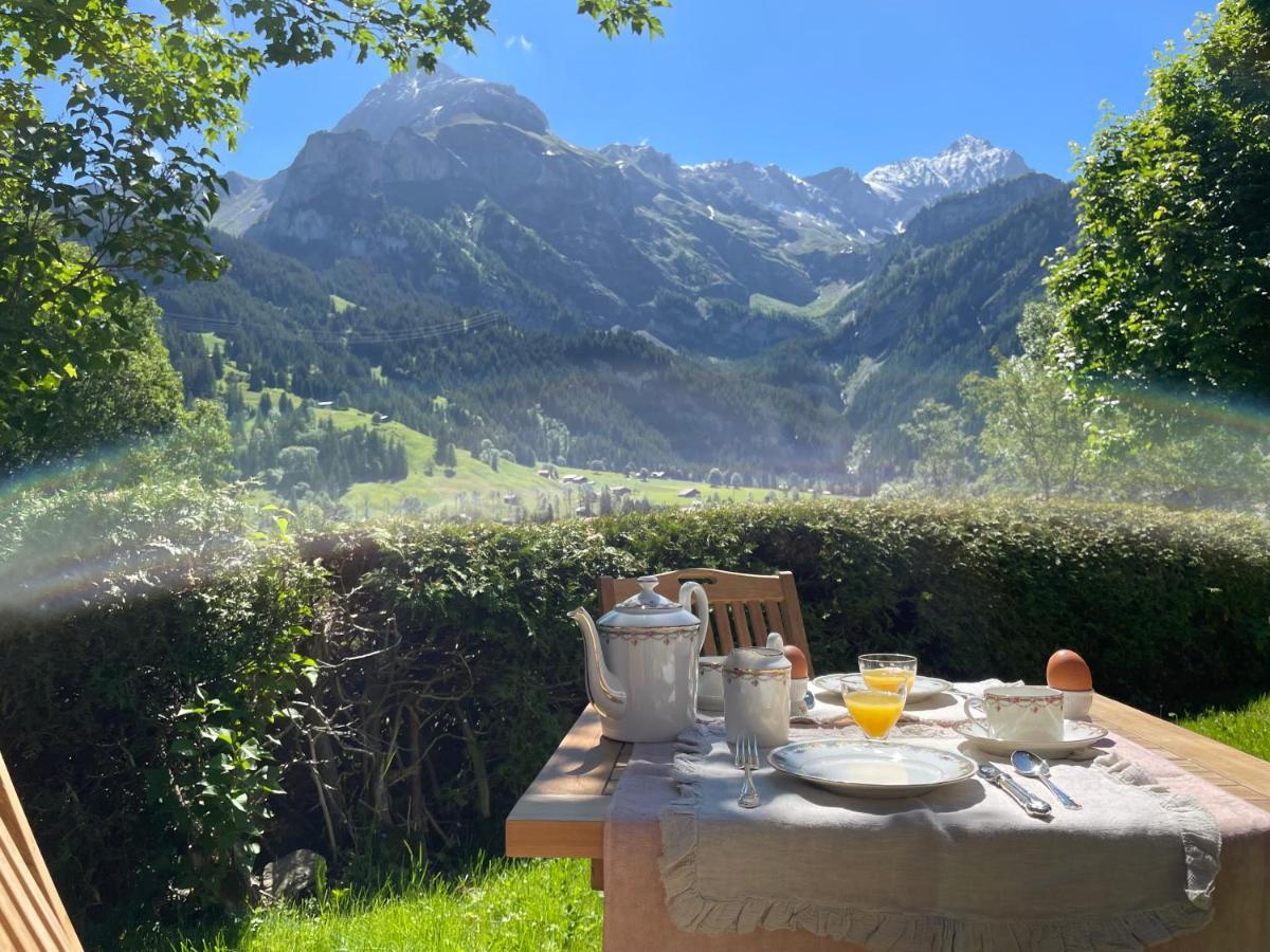 Alpen Charme - Chalet D'Hotes Et Spa Gsteig Esterno foto