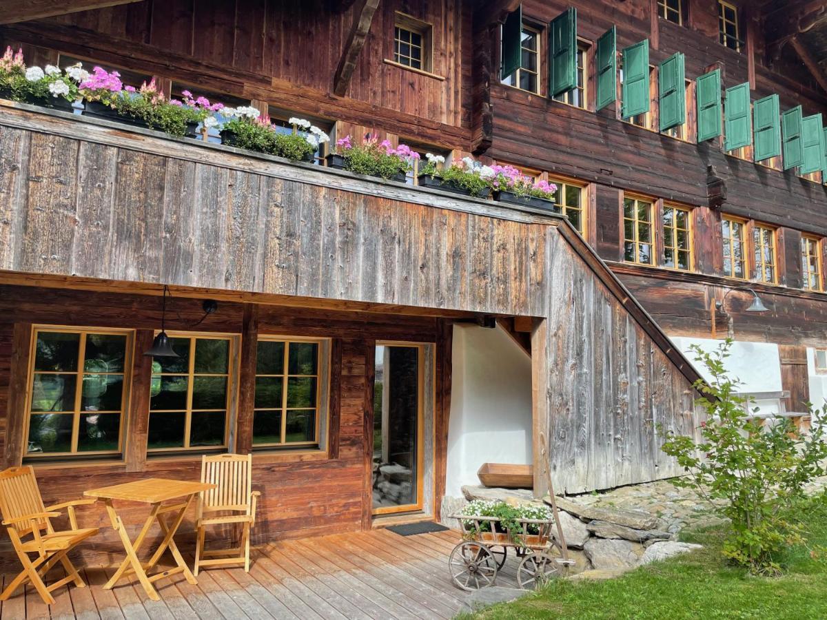 Alpen Charme - Chalet D'Hotes Et Spa Bed and Breakfast Gsteig Esterno foto