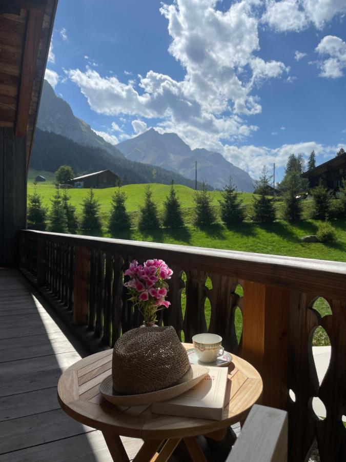 Alpen Charme - Chalet D'Hotes Et Spa Gsteig Esterno foto